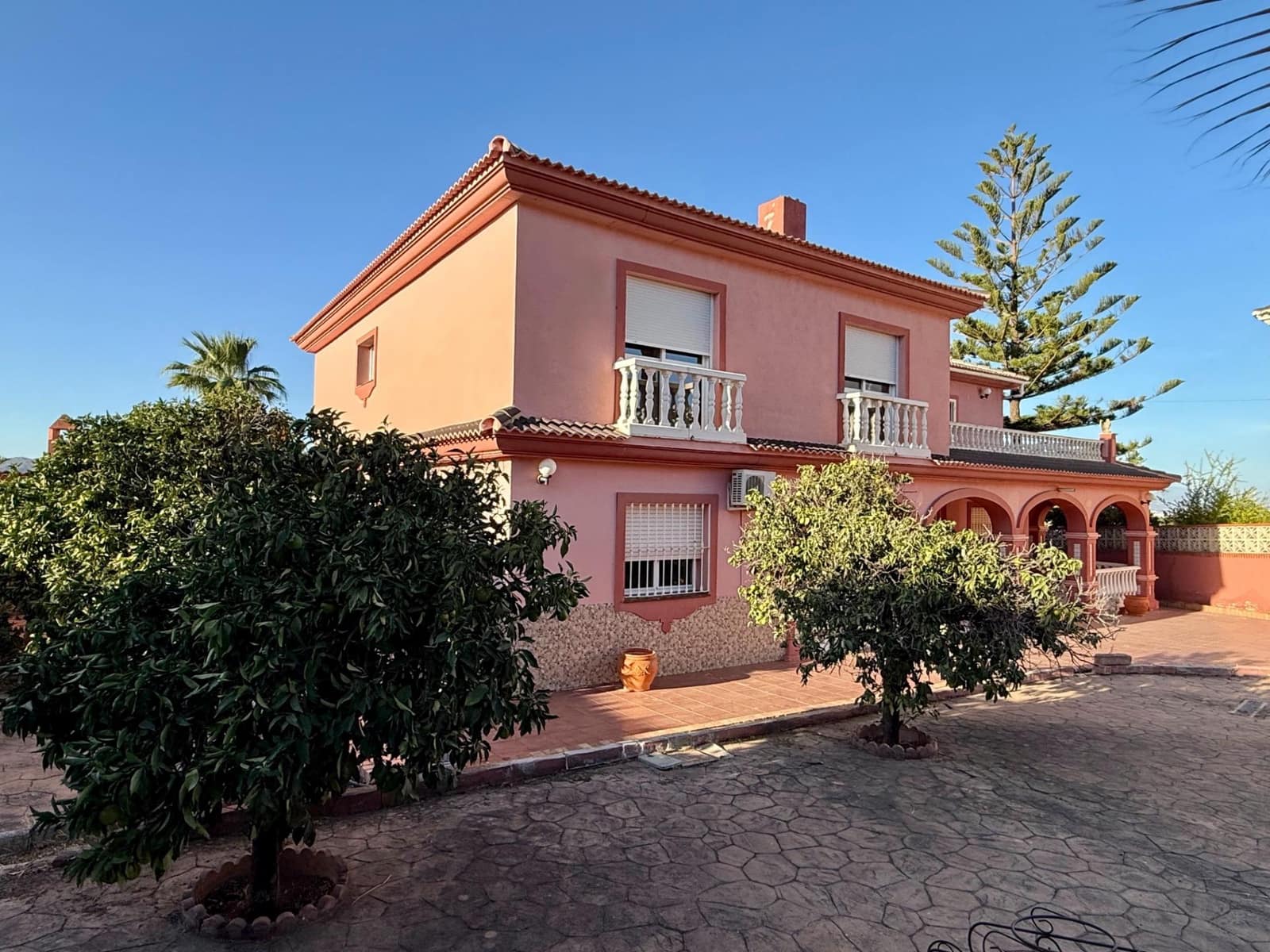 7 quarto Moradia para venda em Pinos de Alhaurin com piscina garagem - 980 000 € (Ref: 10100244)