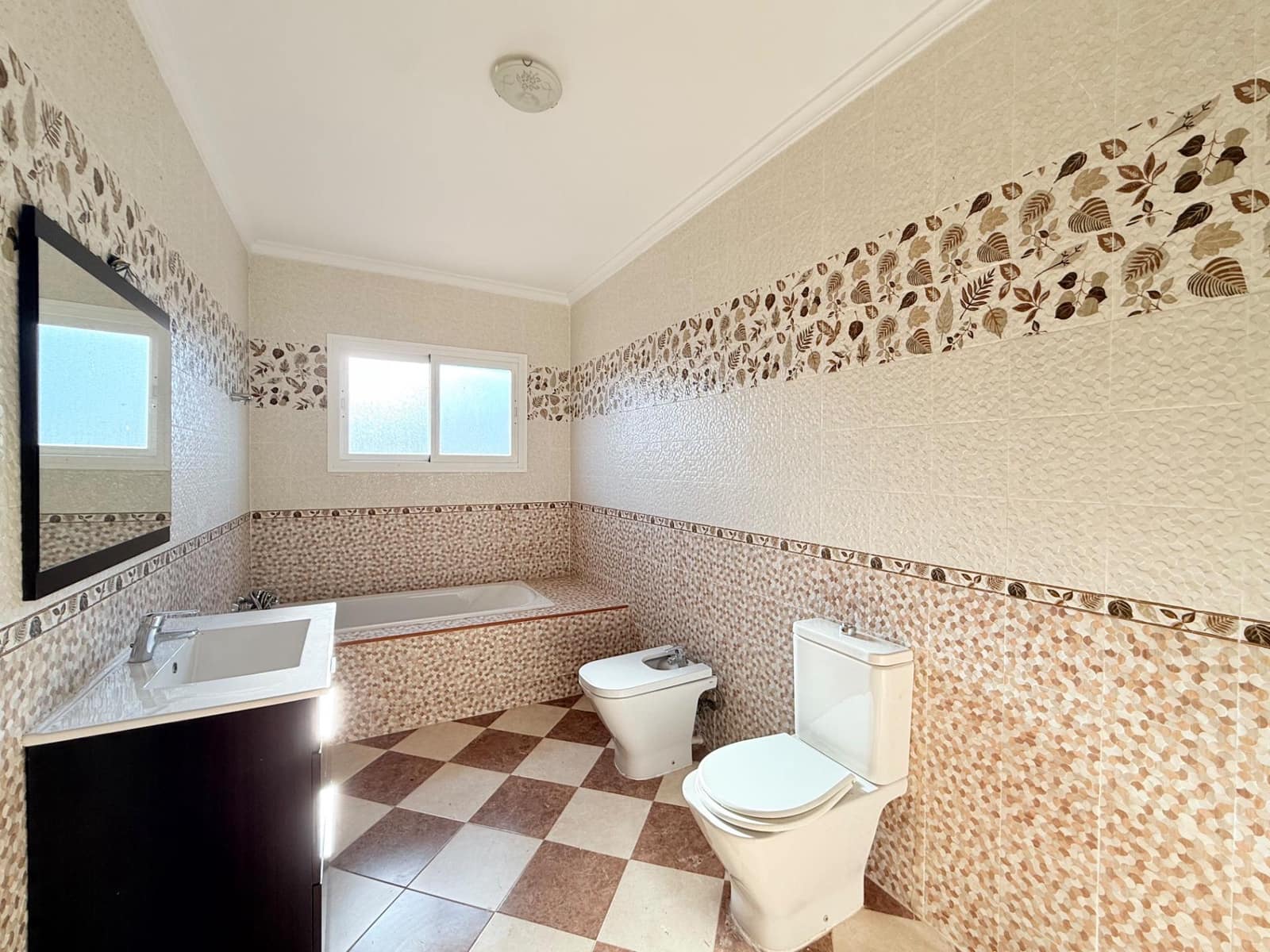 7 quarto Moradia para venda em Pinos de Alhaurin com piscina garagem - 980 000 € (Ref: 10100244)