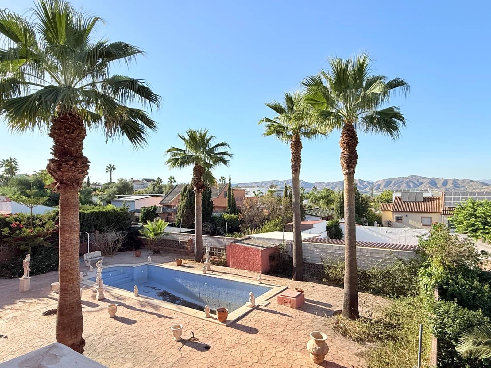 7 quarto Moradia para venda em Pinos de Alhaurin com piscina garagem - 980 000 € (Ref: 10100244)