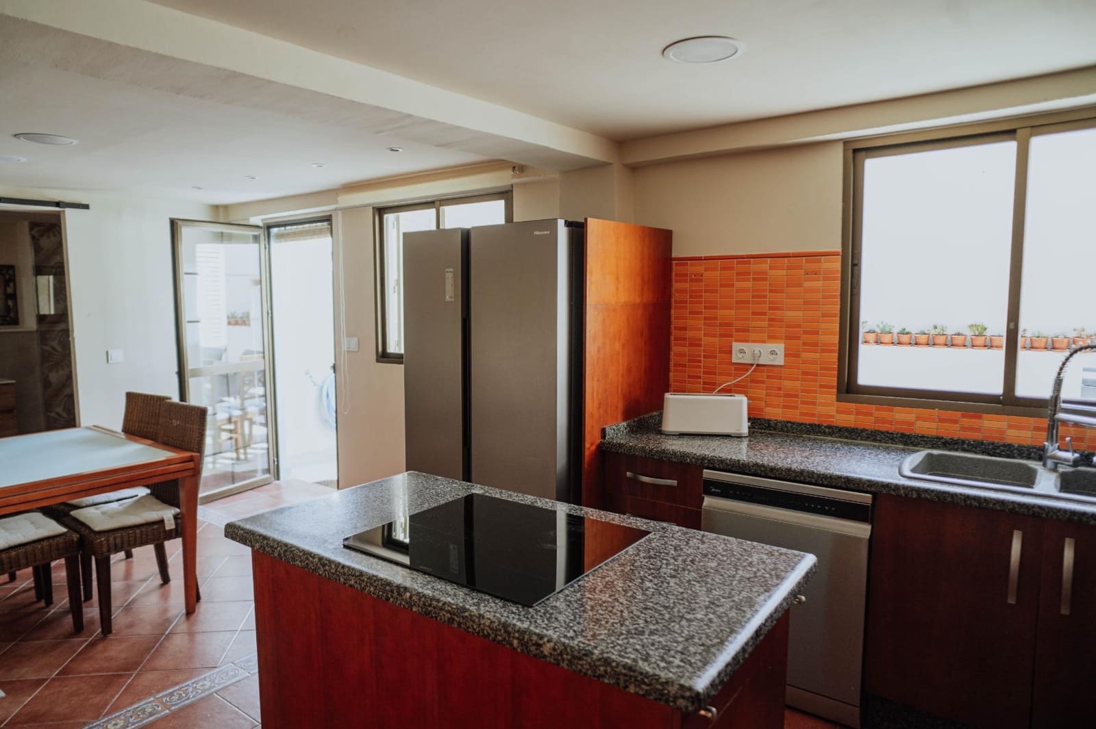 5 soveværelse Villa til salg i Malaga by med swimmingpool - € 649.000 (Ref: 10142676)