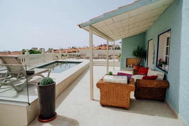 5 soveværelse Villa til salg i Carlinda, Málaga by med swimmingpool - € 649.000 (Ref: 10142676)