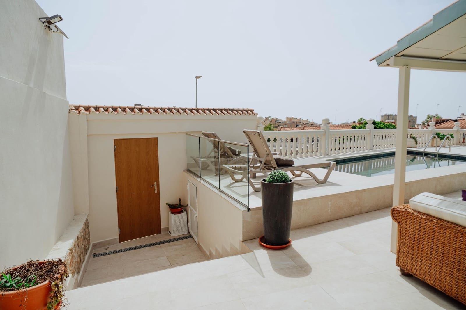 5 soveværelse Villa til salg i Malaga by med swimmingpool - € 649.000 (Ref: 10142676)