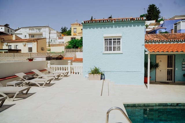 5 soveværelse Villa til salg i Carlinda, Málaga by med swimmingpool - € 649.000 (Ref: 10142676)