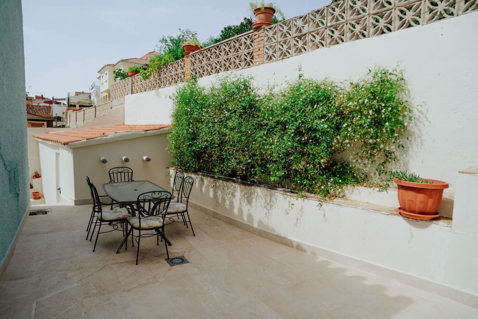 5 soveværelse Villa til salg i Malaga by med swimmingpool - € 649.000 (Ref: 10142676)