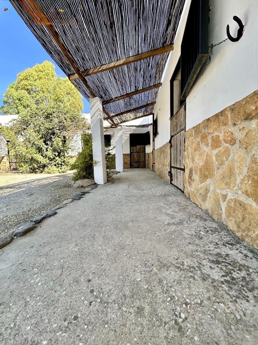 6 sypialnia Finka/Dom wiejski na sprzedaż w Alora z basenem - 440 000 € (Ref: 10168509)