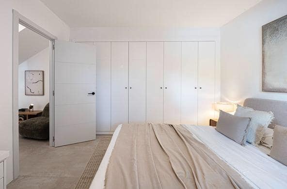 Pareado de 4 habitaciones en Fuengirola en venta con piscina - 795.000 € (Ref: 10174022)