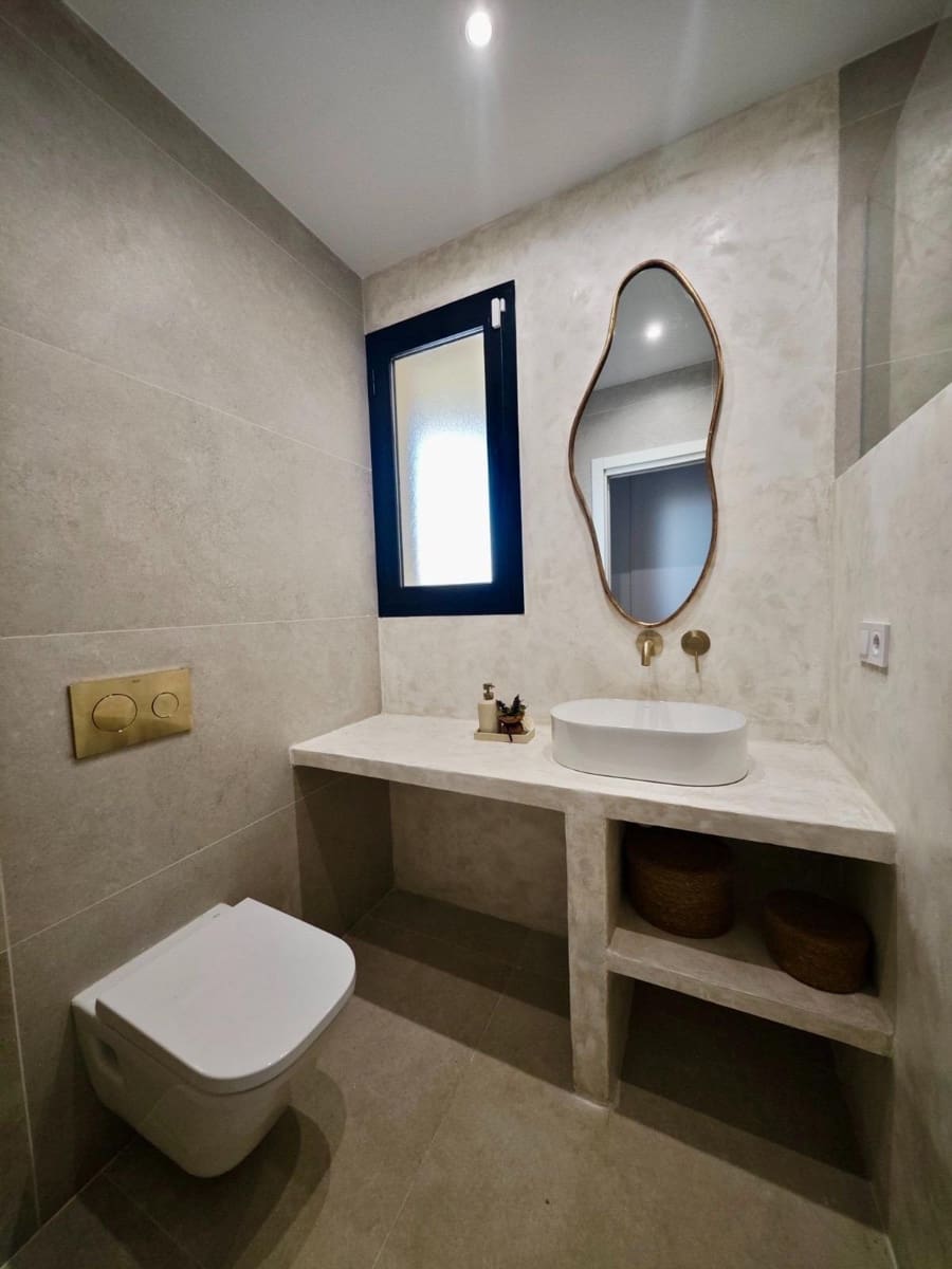 2 bedroom Beach Apartment for sale in Fuengirola - € 425,000 (Ref: 10174023)