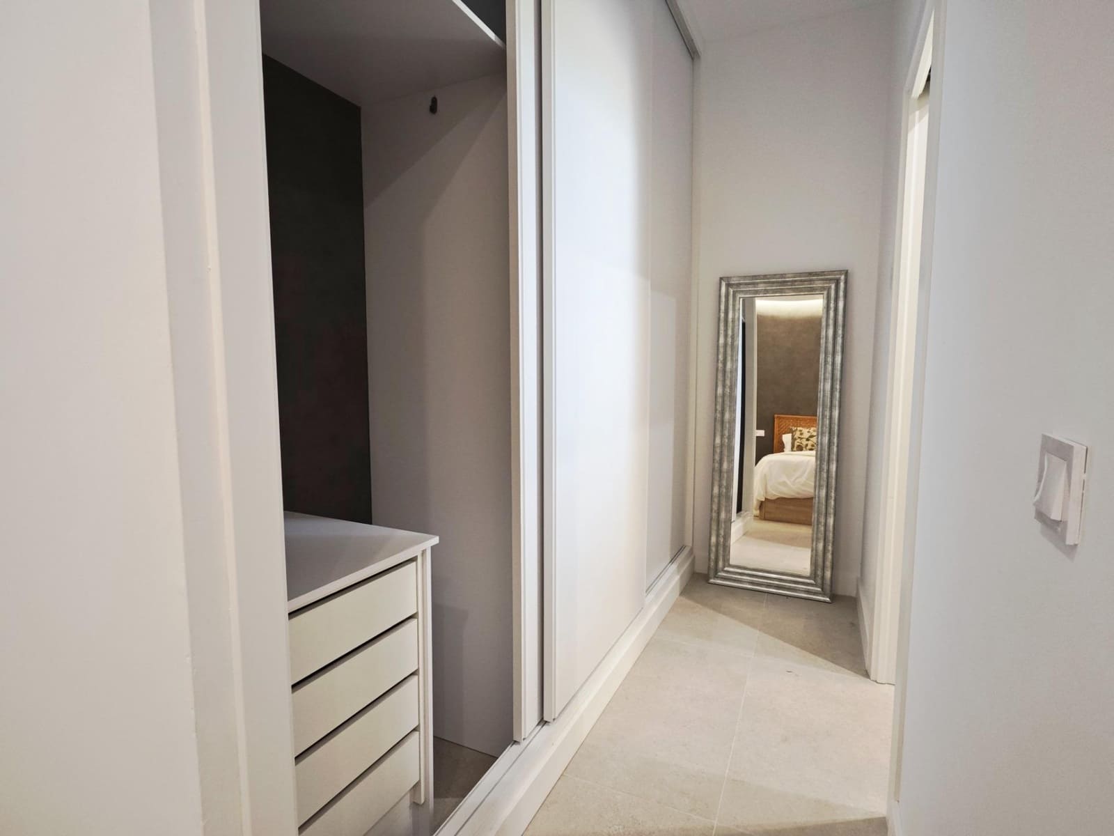 2 bedroom Beach Apartment for sale in Fuengirola - € 425,000 (Ref: 10174023)