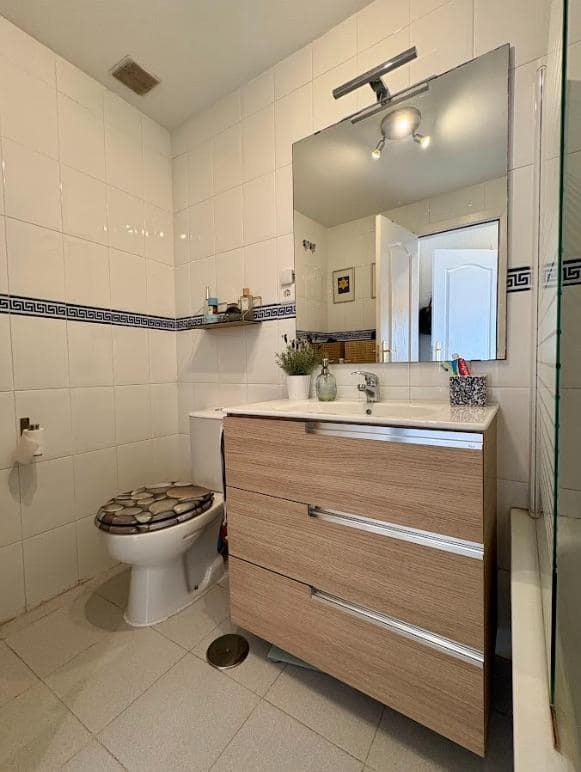 2 soverom Leilighet til salgs i Riviera del Sol med svømmebasseng garasje - € 339 000 (Ref: 10174657)
