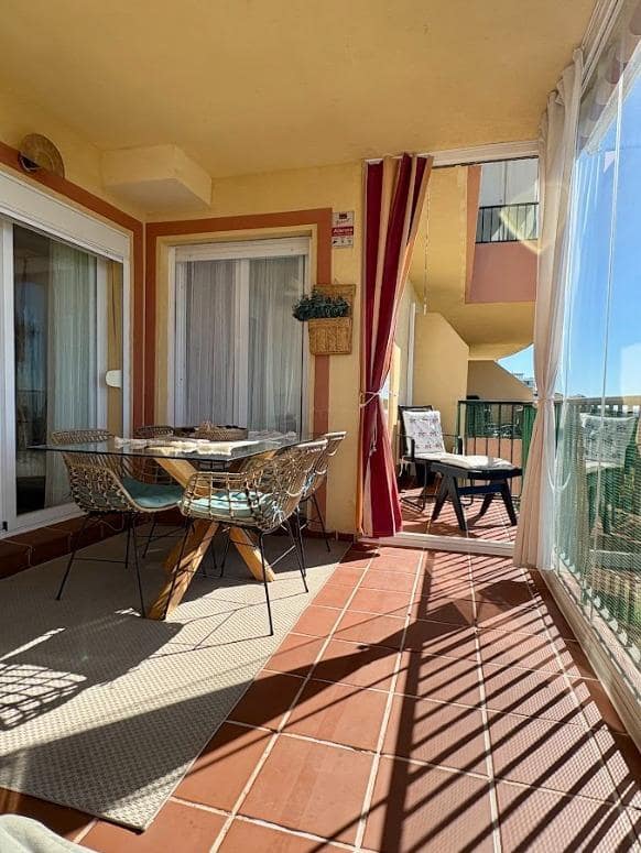 2 soverom Leilighet til salgs i Riviera del Sol med svømmebasseng garasje - € 339 000 (Ref: 10174657)