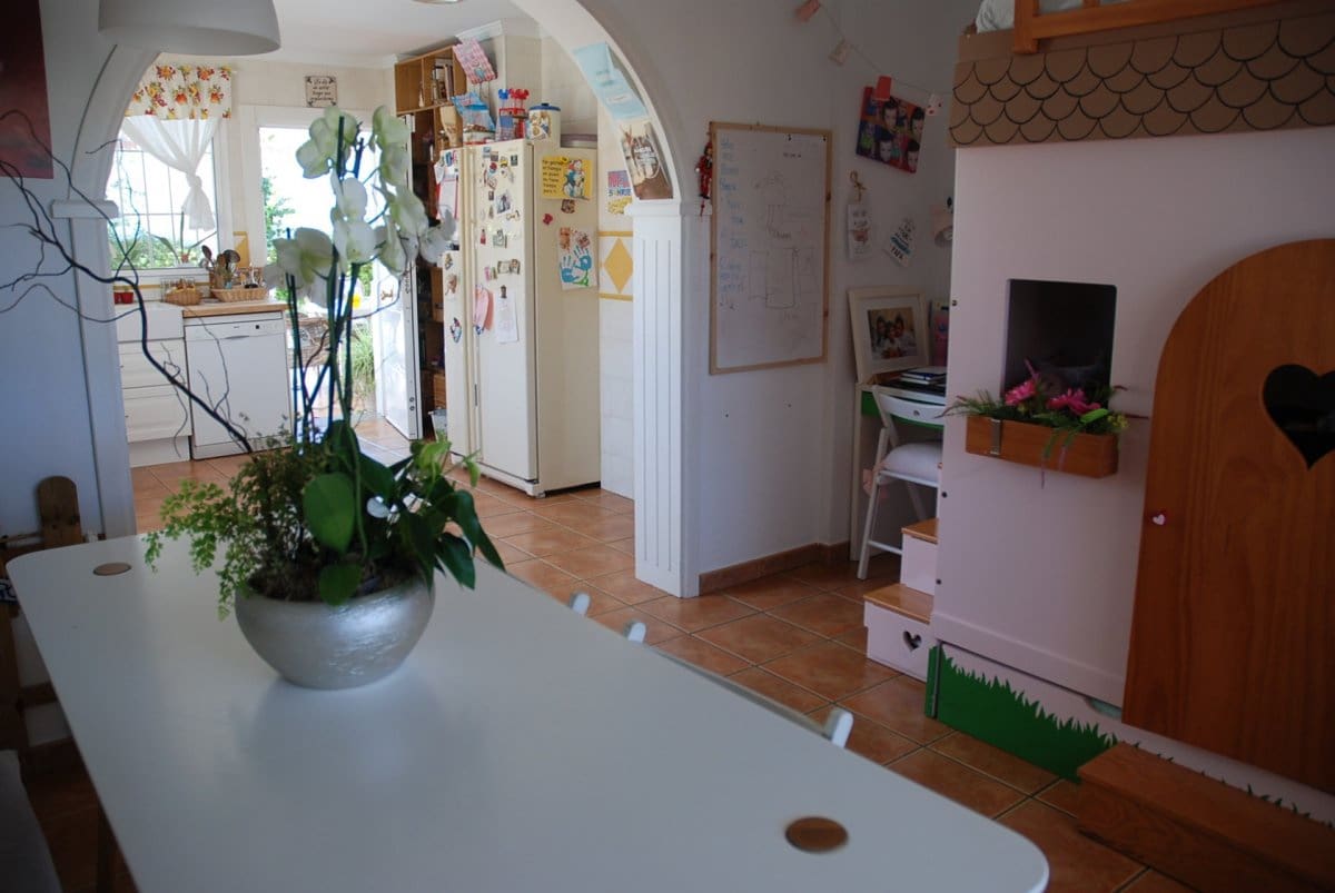 6 Zimmer Villa zu vermieten in Alhaurin de la Torre mit Pool Garage - 3.400 € (Ref: 6931822)