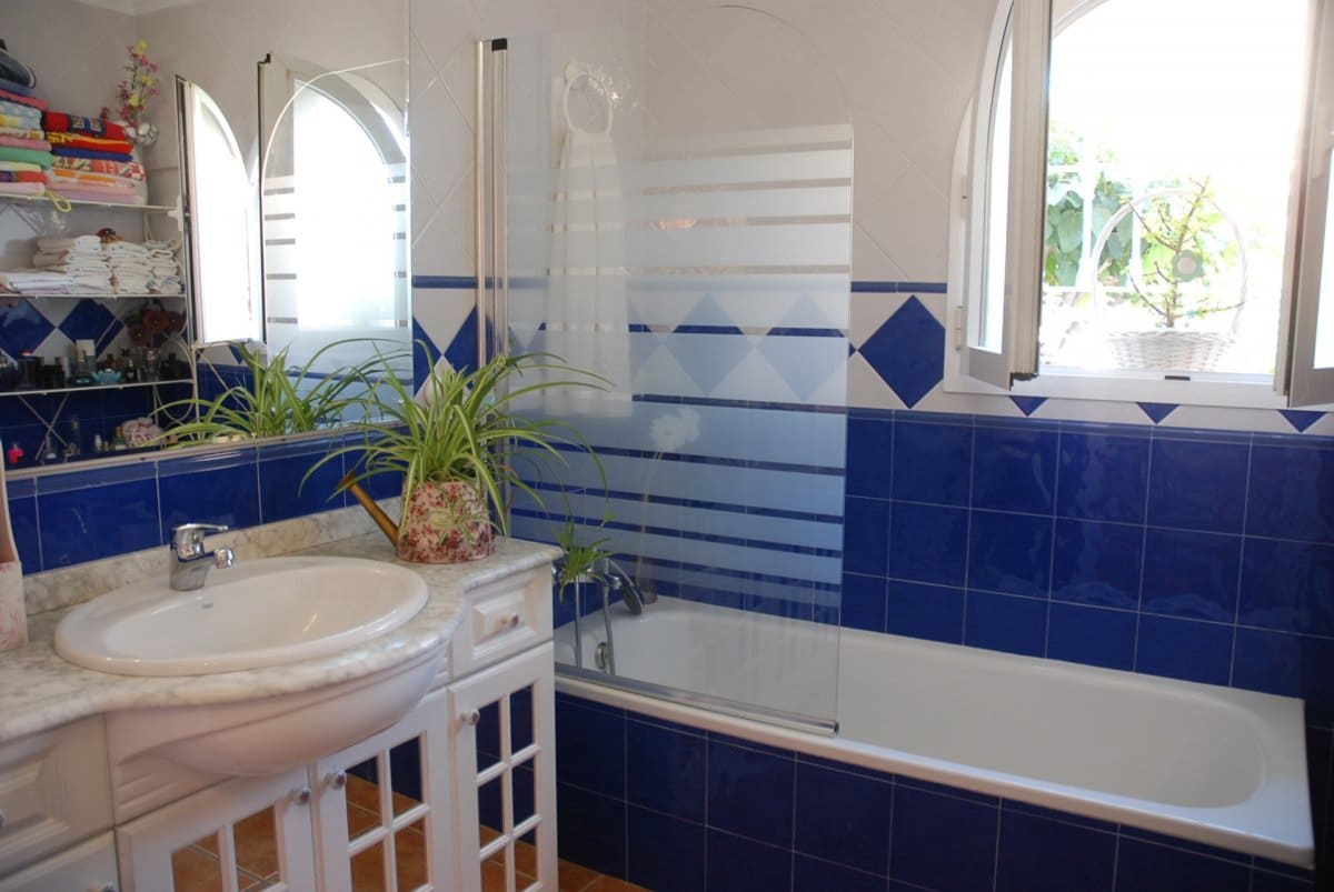 6 Zimmer Villa zu vermieten in Alhaurin de la Torre mit Pool Garage - 3.400 € (Ref: 6931822)