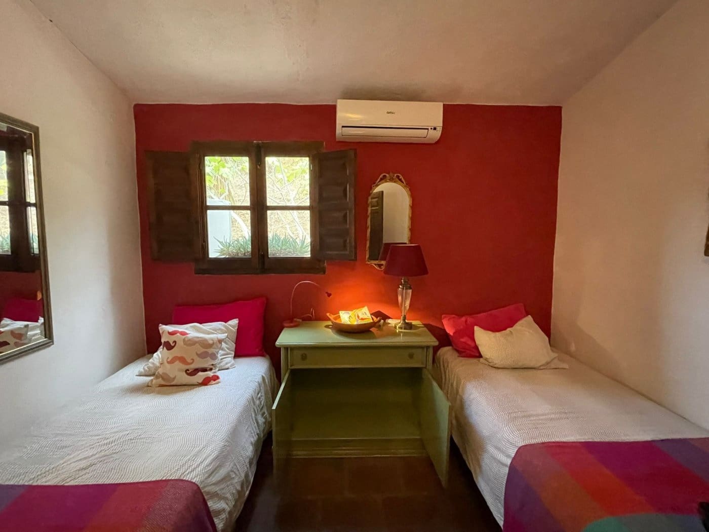 14 soveværelse Finca/Landehus til salg i Pizarra med swimmingpool - € 1.150.000 (Ref: 7233761)