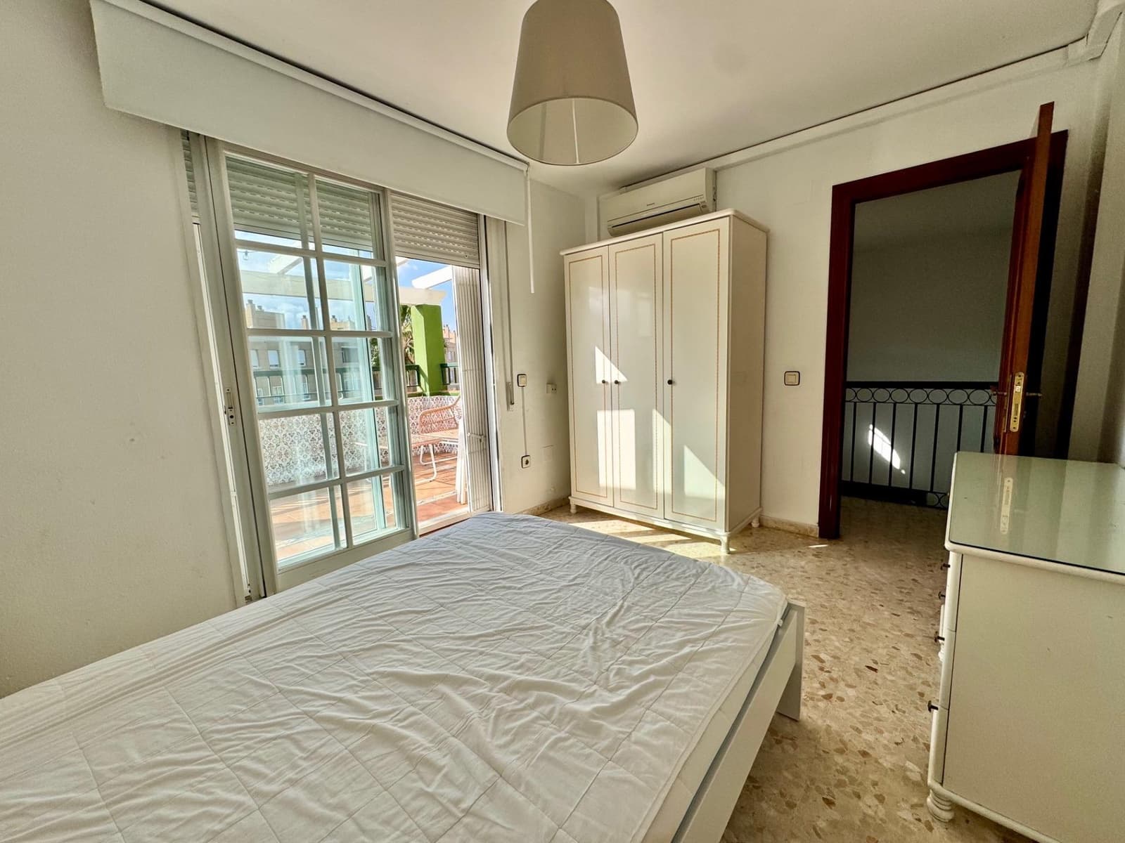 4 soverom Penthouse til leie i Churriana med svømmebasseng garasje - € 2 200 (Ref: 8691004)