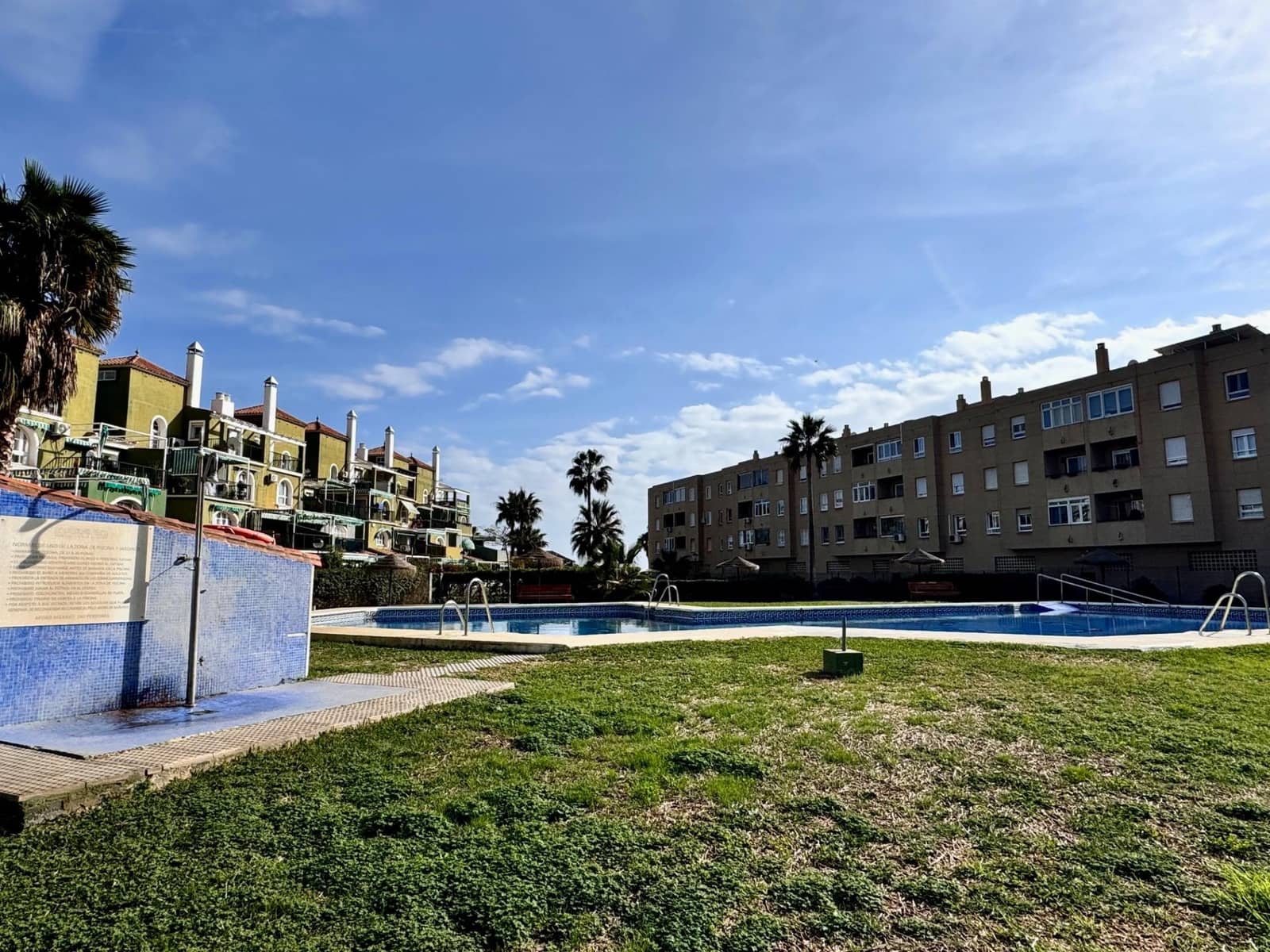 4 soverom Penthouse til leie i Churriana med svømmebasseng garasje - € 2 200 (Ref: 8691004)