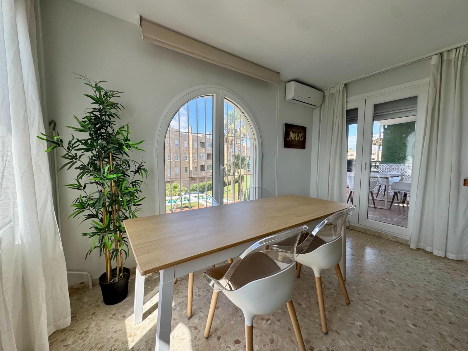 4 Zimmer Penthouse zu vermieten in Churriana mit Pool Garage - 2.300 € (Ref: 8691004)