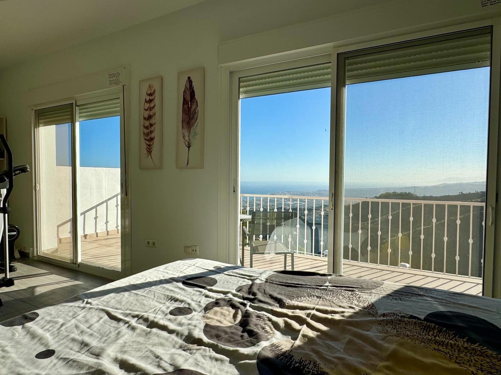 3 soveværelse Villa til salg i Arenas med swimmingpool garage - € 468.000 (Ref: 8813341)