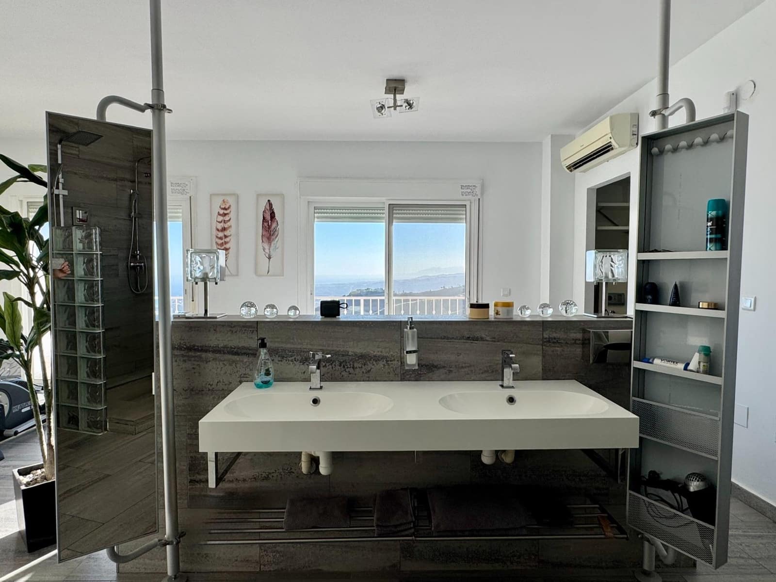 3 soveværelse Villa til salg i Arenas med swimmingpool garage - € 468.000 (Ref: 8813341)