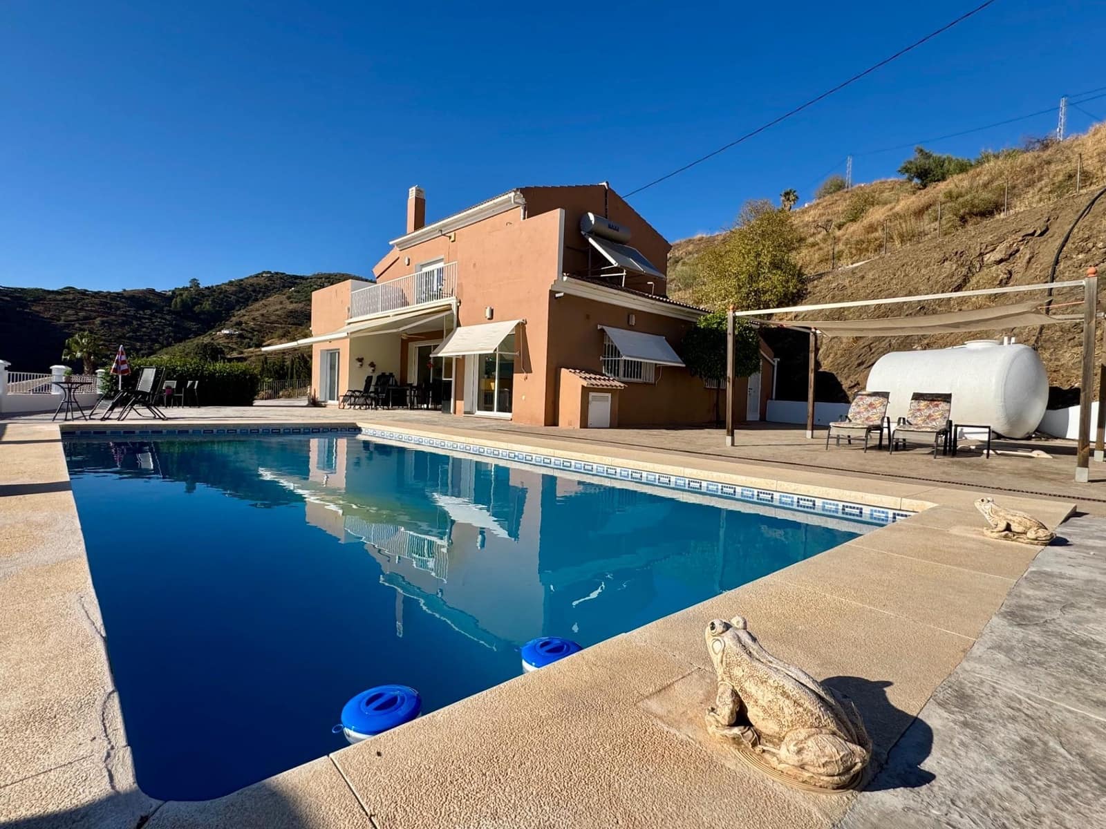 3 soveværelse Villa til salg i Arenas med swimmingpool garage - € 468.000 (Ref: 8813341)