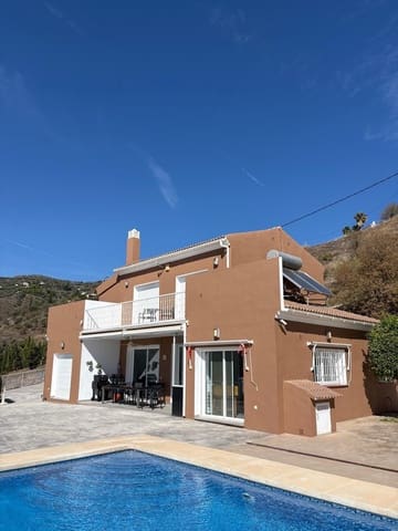3 slaapkamer Villa te koop in Arenas met zwembad garage - € 448.000 (Ref: 8813341)