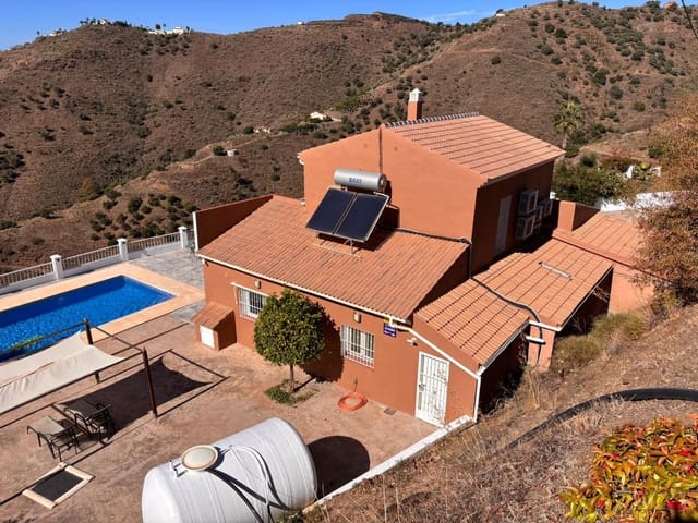 3 slaapkamer Villa te koop in Arenas met zwembad garage - € 448.000 (Ref: 8813341)