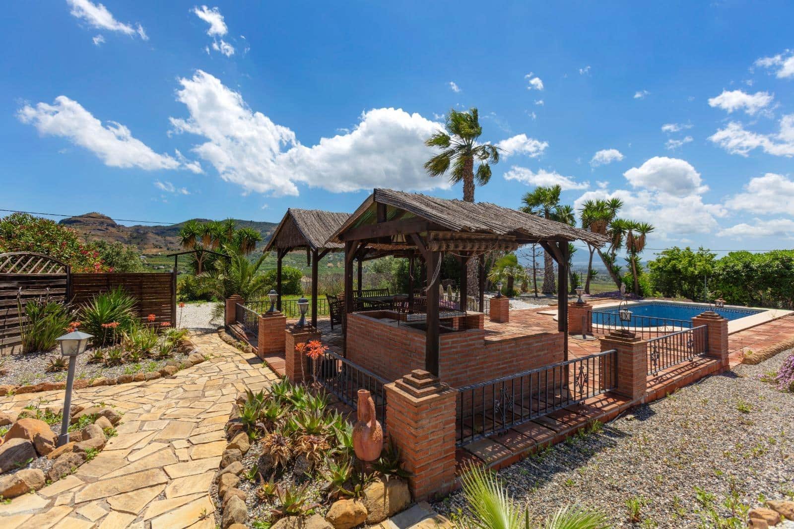 4 soveværelse Finca/Landehus til salg i Pizarra med swimmingpool - € 450.000 (Ref: 9051058)