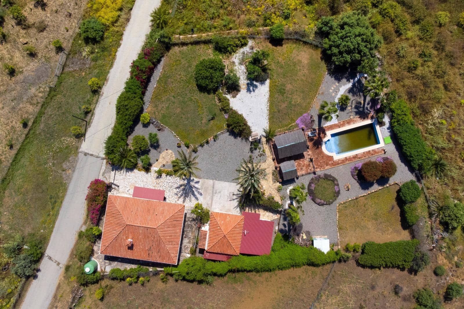 4 soveværelse Finca/Landehus til salg i Pizarra med swimmingpool - € 450.000 (Ref: 9051058)