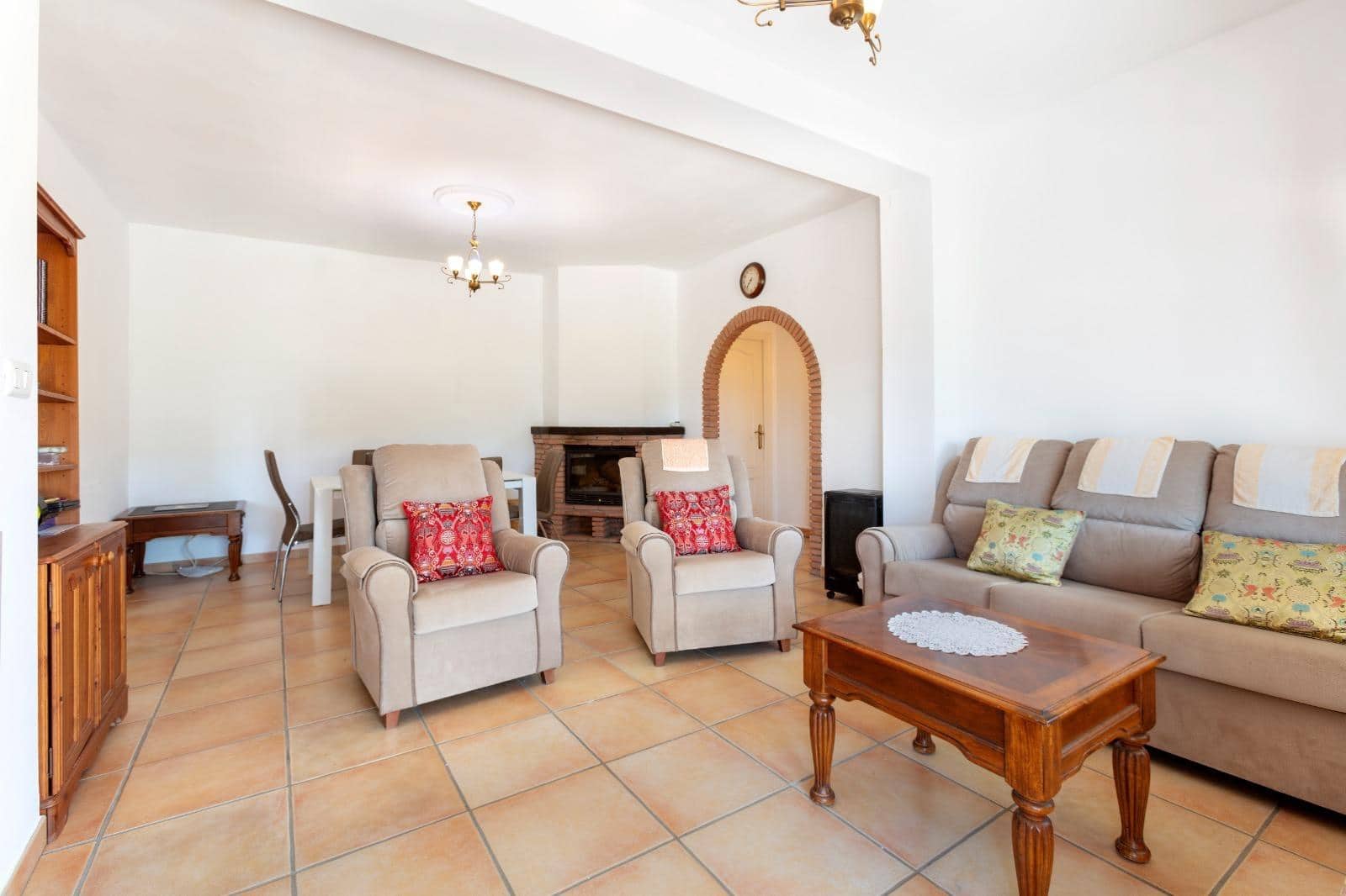 4 soveværelse Finca/Landehus til salg i Pizarra med swimmingpool - € 450.000 (Ref: 9051058)