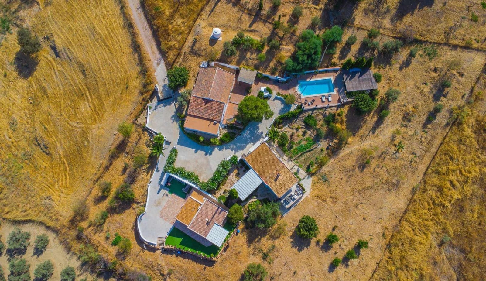 5 bedroom Finca/Country House for sale in Villanueva de la Concepcion with pool - € 695,000 (Ref: 9143555)