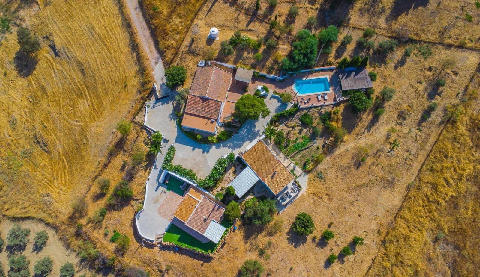 5 soverom Finca/Herregård til salgs i Villanueva de la Concepcion med svømmebasseng garasje - € 695 000 (Ref: 9143555)