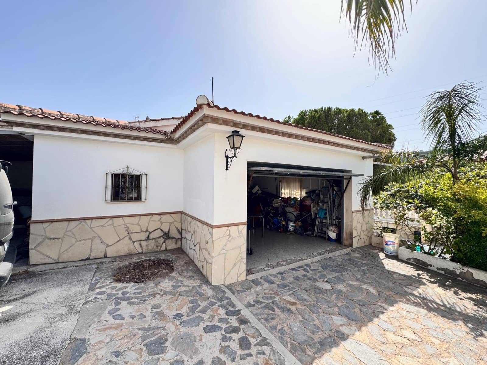 6 sypialnia Willa na sprzedaż w Pinos de Alhaurin z basenem garażem - 569 000 € (Ref: 9159472)