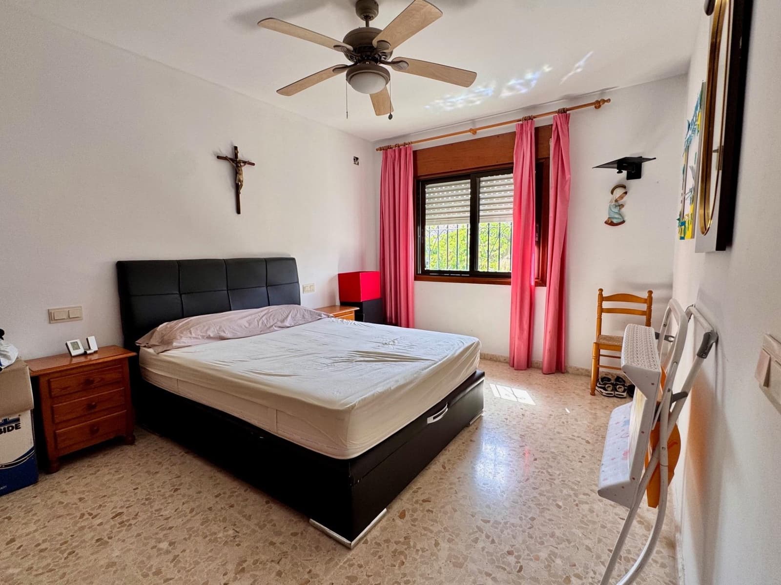 6 sypialnia Willa na sprzedaż w Pinos de Alhaurin z basenem garażem - 569 000 € (Ref: 9159472)