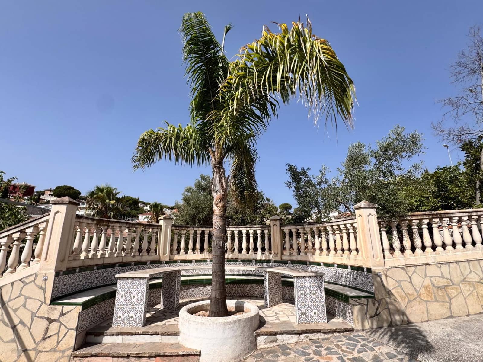 6 sypialnia Willa na sprzedaż w Pinos de Alhaurin z basenem garażem - 569 000 € (Ref: 9159472)