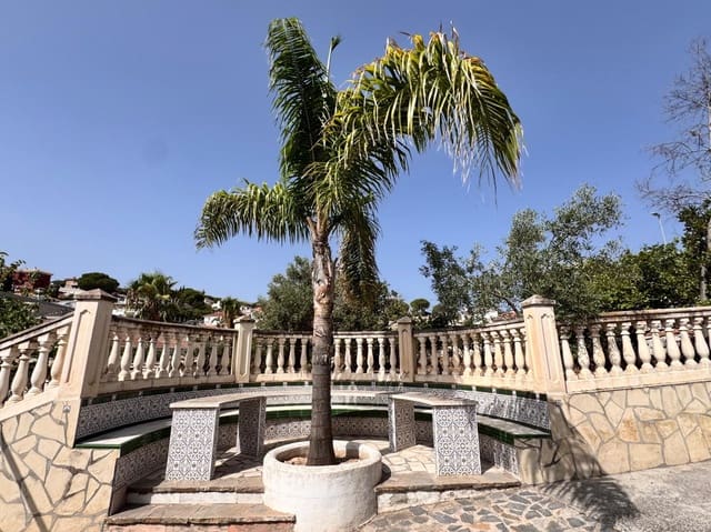 6 soveværelse Villa til salg i Pinos de Alhaurin, Alhaurín de la Torre med swimmingpool garage - € 569.000 (Ref: 9159472)