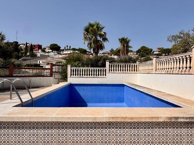 6 soveværelse Villa til salg i Pinos de Alhaurin, Alhaurín de la Torre med swimmingpool garage - € 569.000 (Ref: 9159472)