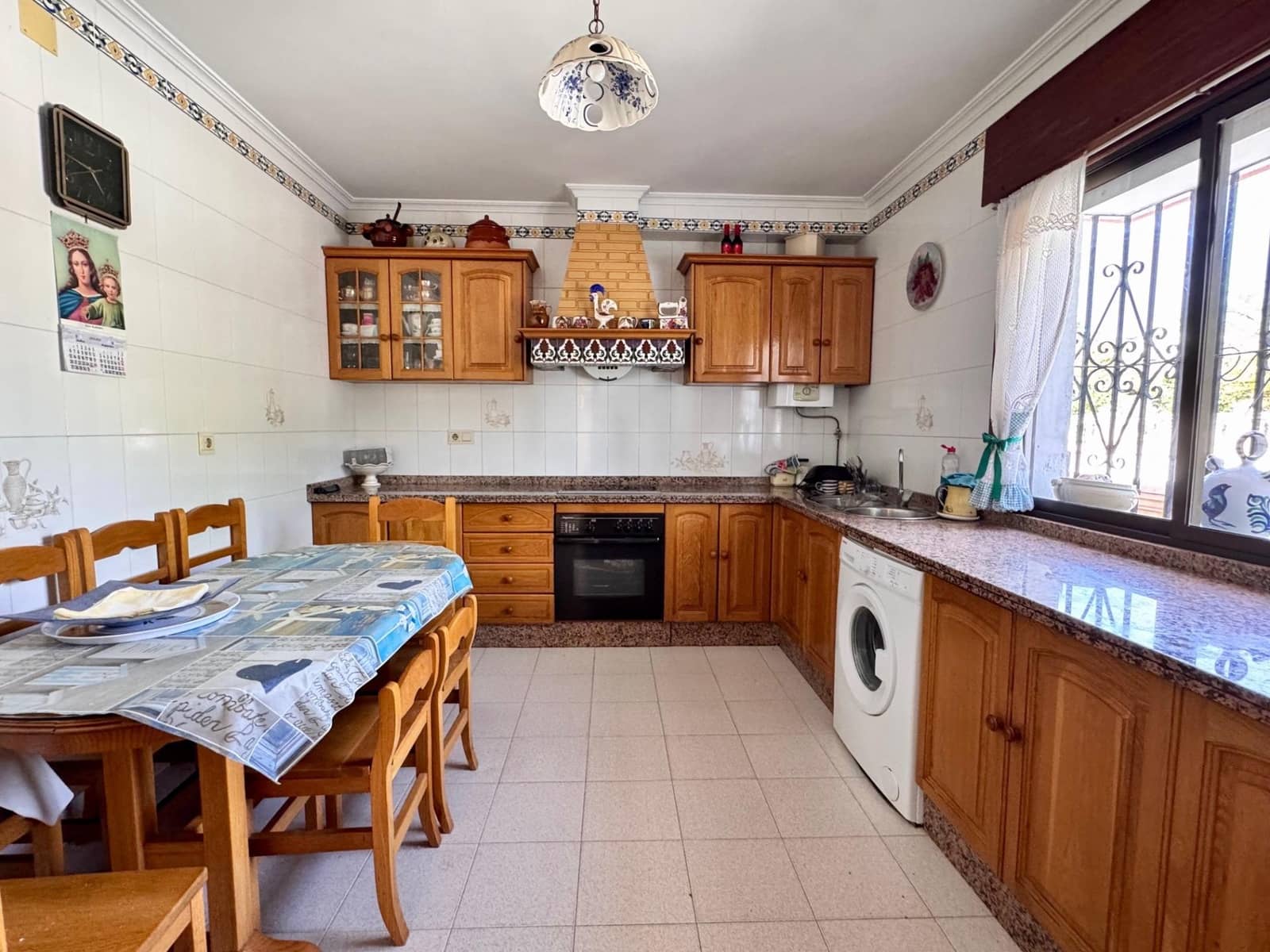 6 sypialnia Willa na sprzedaż w Pinos de Alhaurin z basenem garażem - 569 000 € (Ref: 9159472)