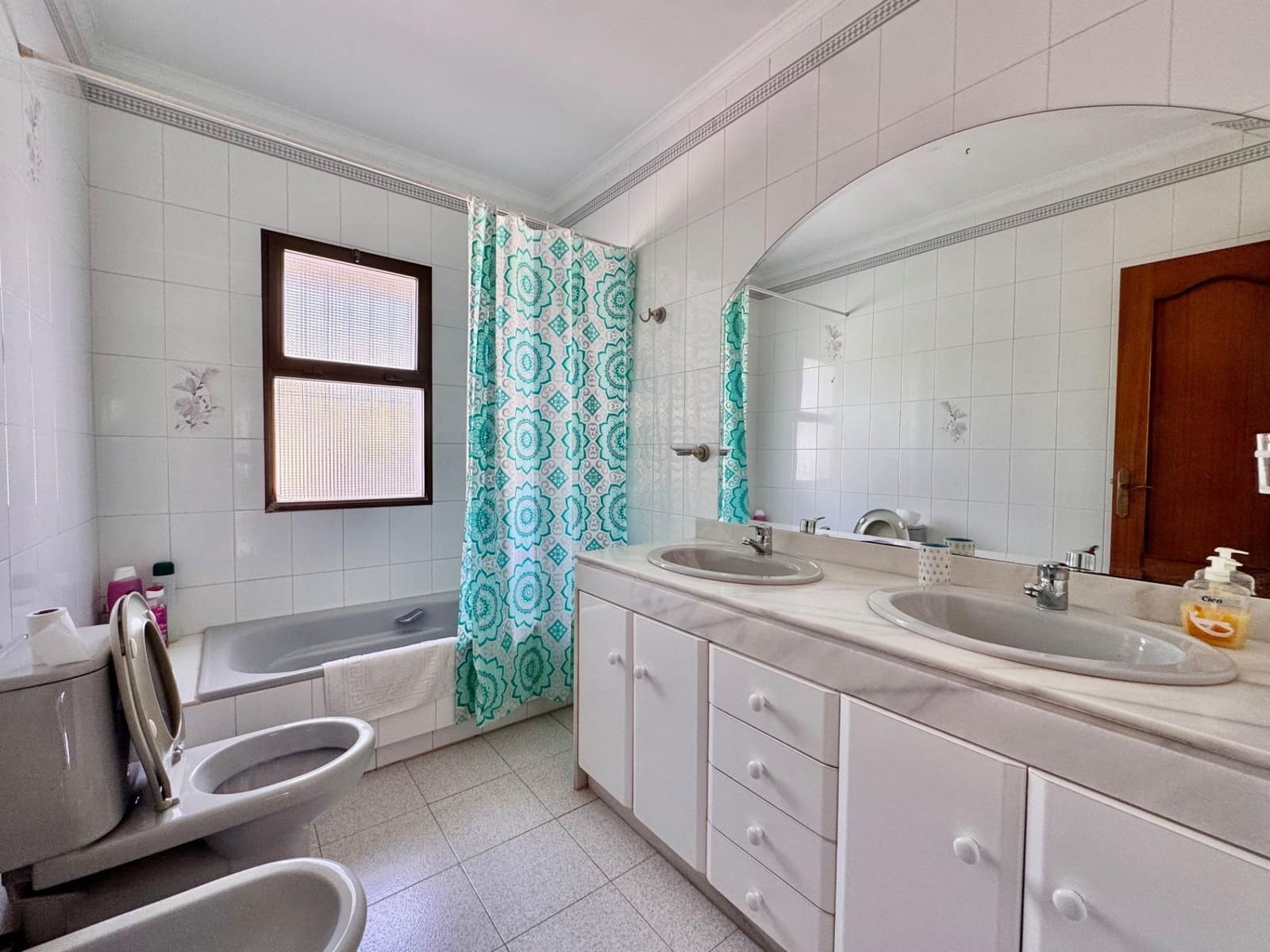 6 sypialnia Willa na sprzedaż w Pinos de Alhaurin z basenem garażem - 569 000 € (Ref: 9159472)