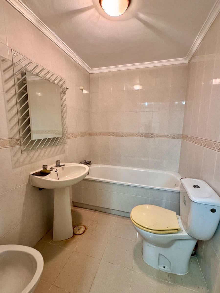 6 sypialnia Willa na sprzedaż w Pinos de Alhaurin z basenem garażem - 569 000 € (Ref: 9159472)