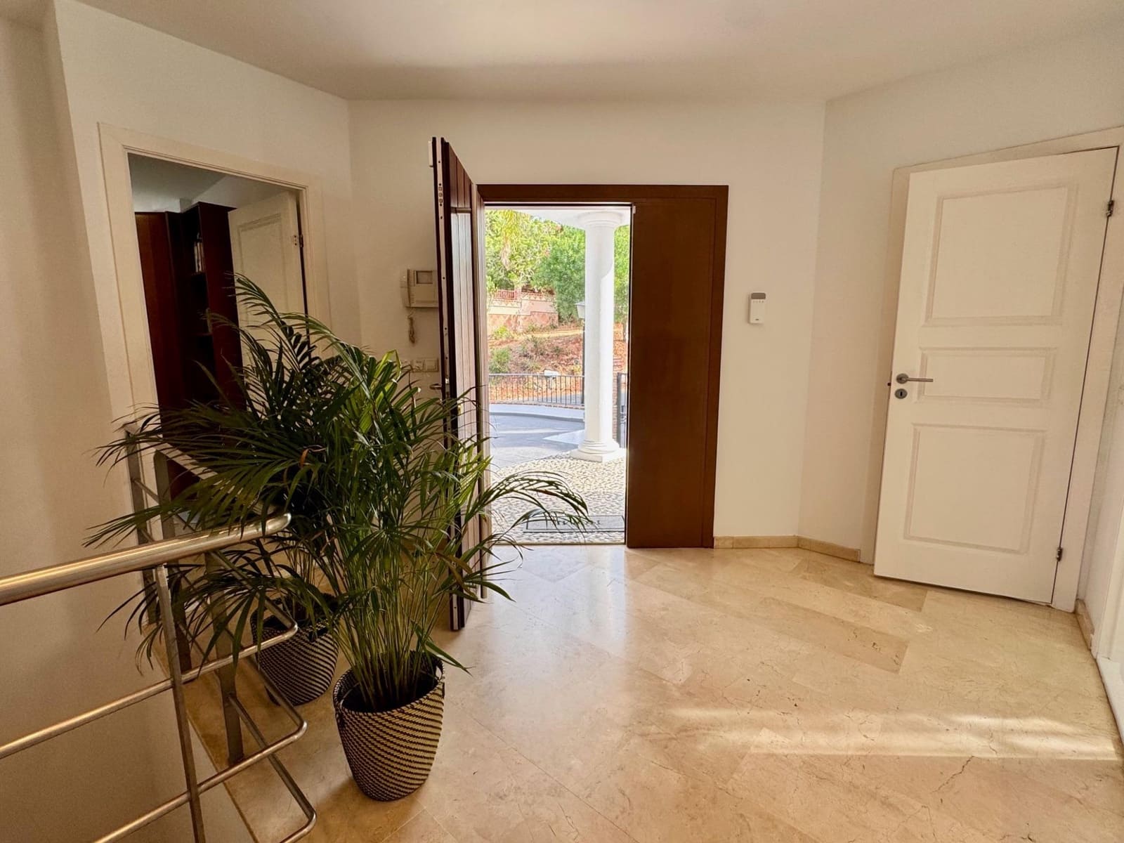 5 soverom Villa til salgs i Benalmadena med svømmebasseng garasje - € 1 650 000 (Ref: 9247322)