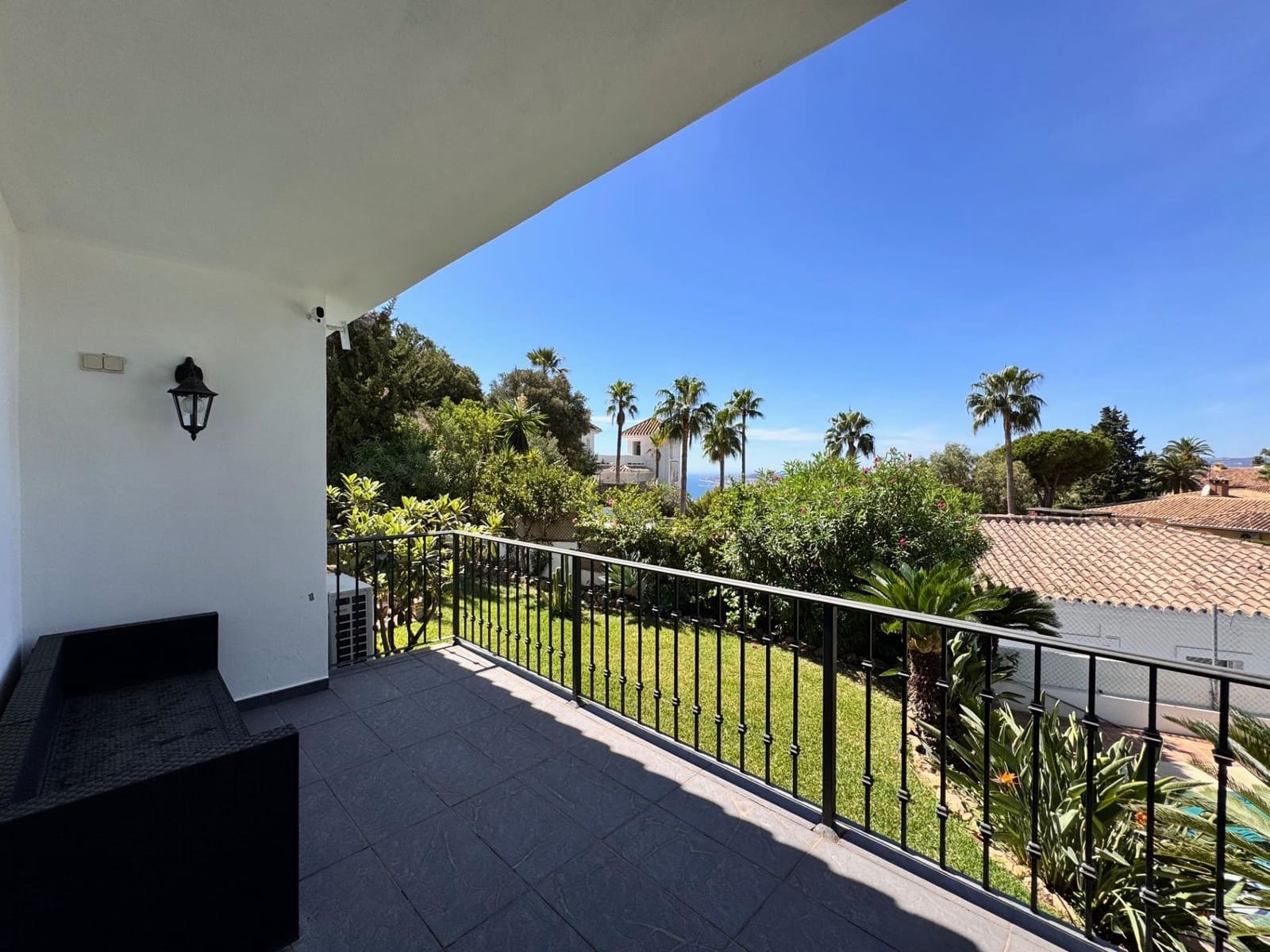 5 soverom Villa til salgs i Benalmadena med svømmebasseng garasje - € 1 650 000 (Ref: 9247322)