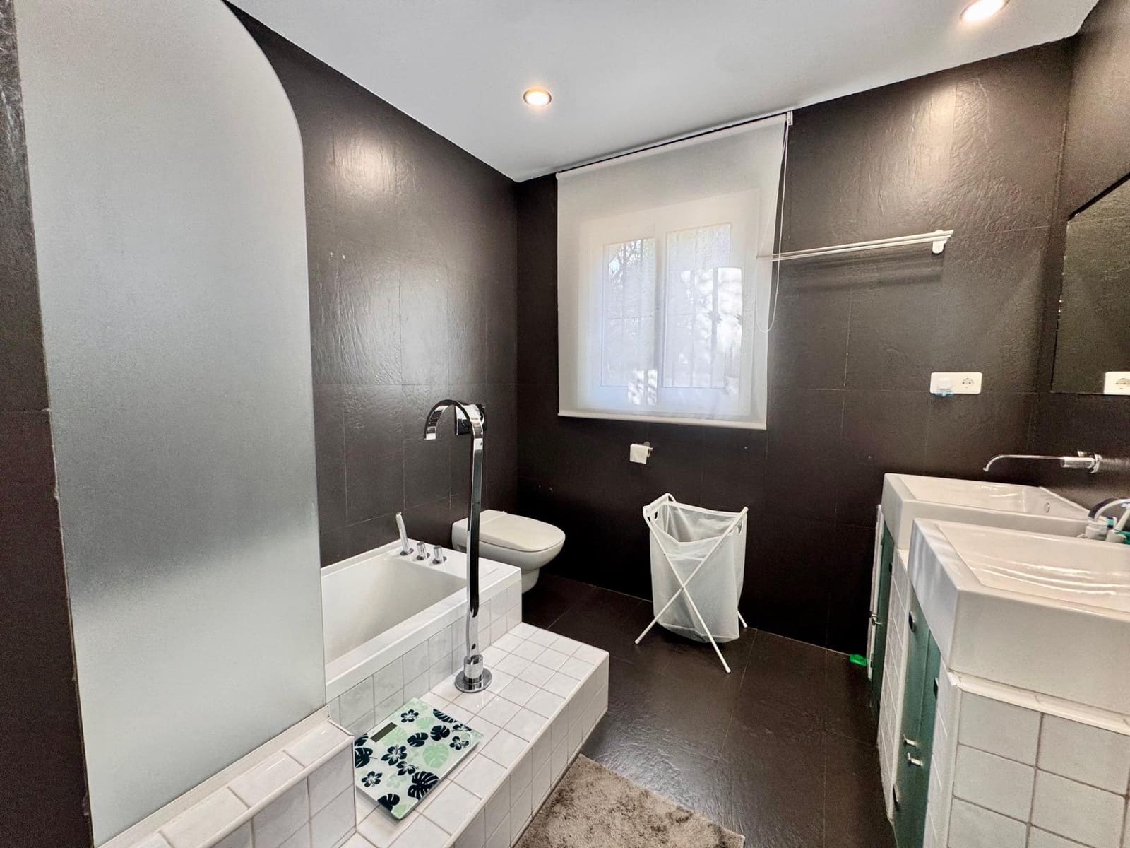 5 soverom Villa til salgs i Benalmadena med svømmebasseng garasje - € 1 650 000 (Ref: 9247322)