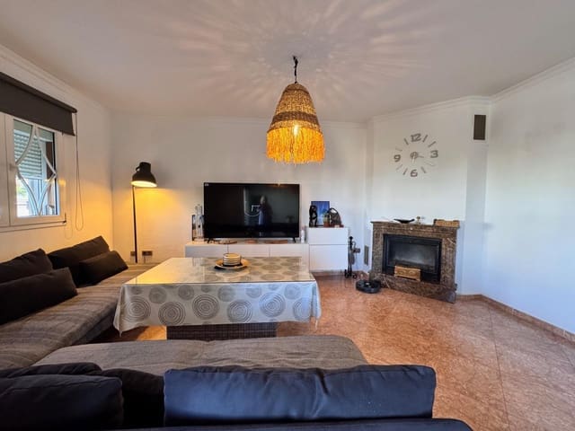 5 soverom Kjedet enebolig til salgs i Alhaurín de la Torre med svømmebasseng garasje - € 590 000 (Ref: 9255310)