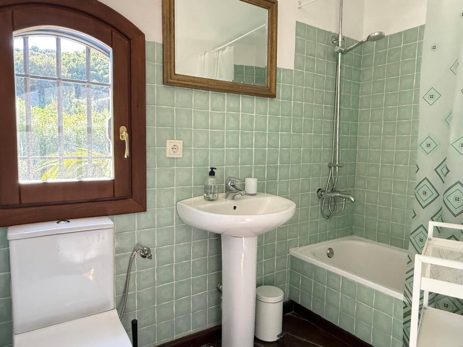 3 makuuhuone Maalaistalo myytävänä paikassa Coin mukana uima-altaan - 499 000 € (Ref: 9341224)