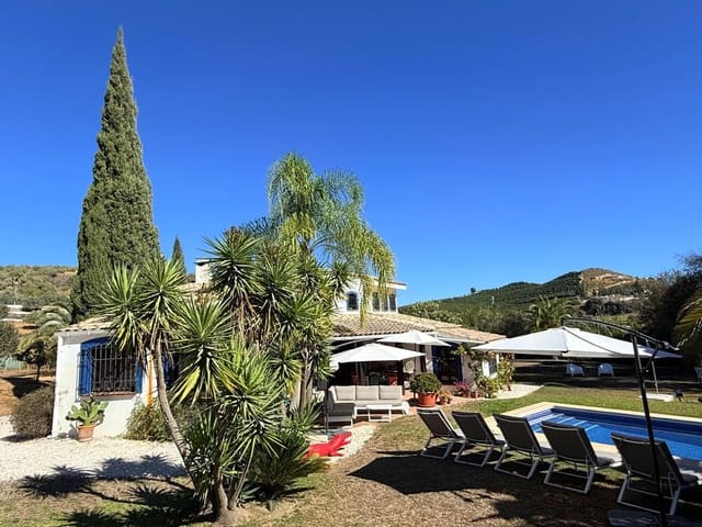 3 makuuhuone Maalaistalo myytävänä paikassa Coín mukana uima-altaan - 499 000 € (Ref: 9341224)