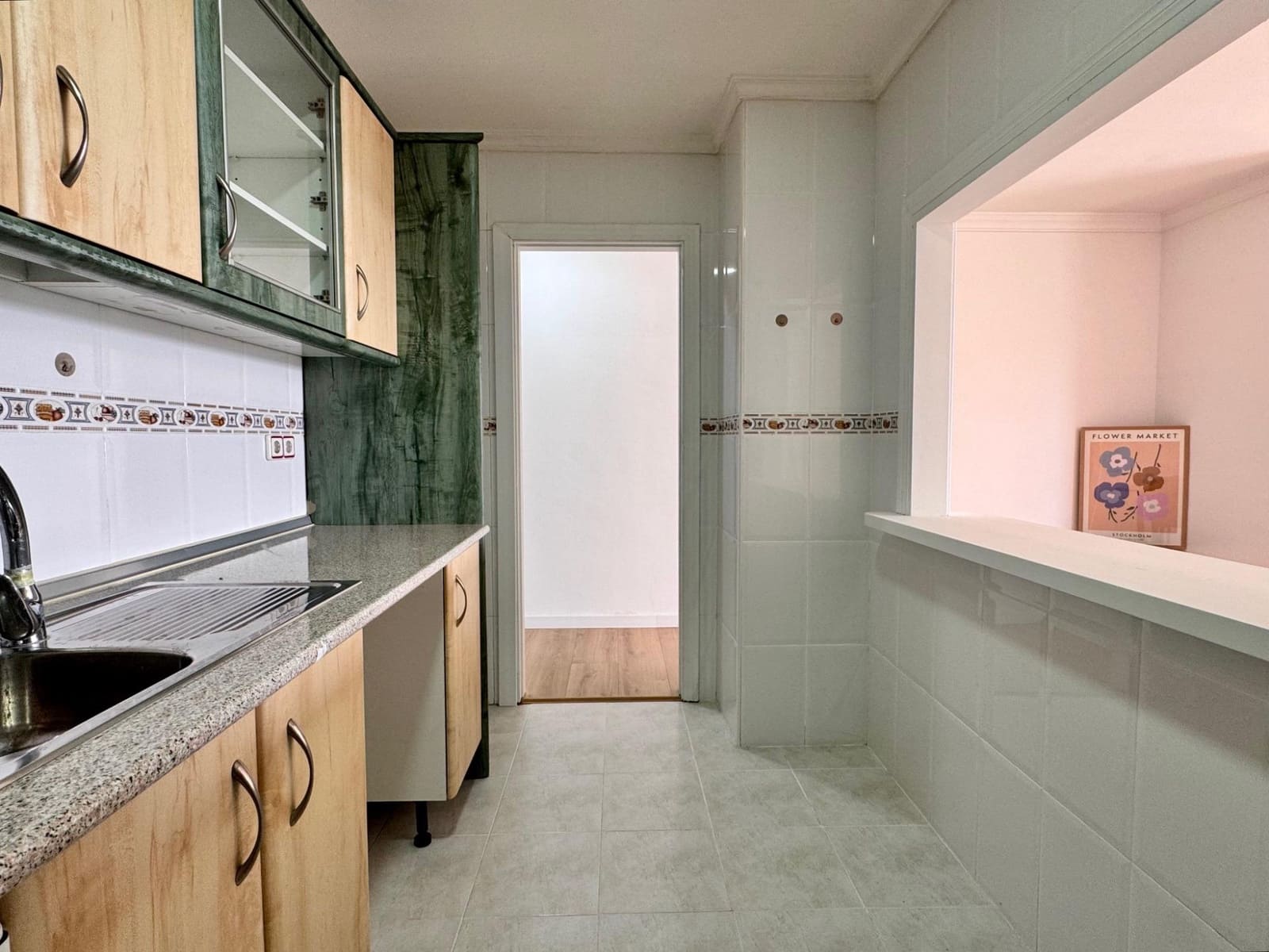 2 bedroom Beach Apartment for sale in Torremolinos with pool - € 274,000 (Ref: 9356757)