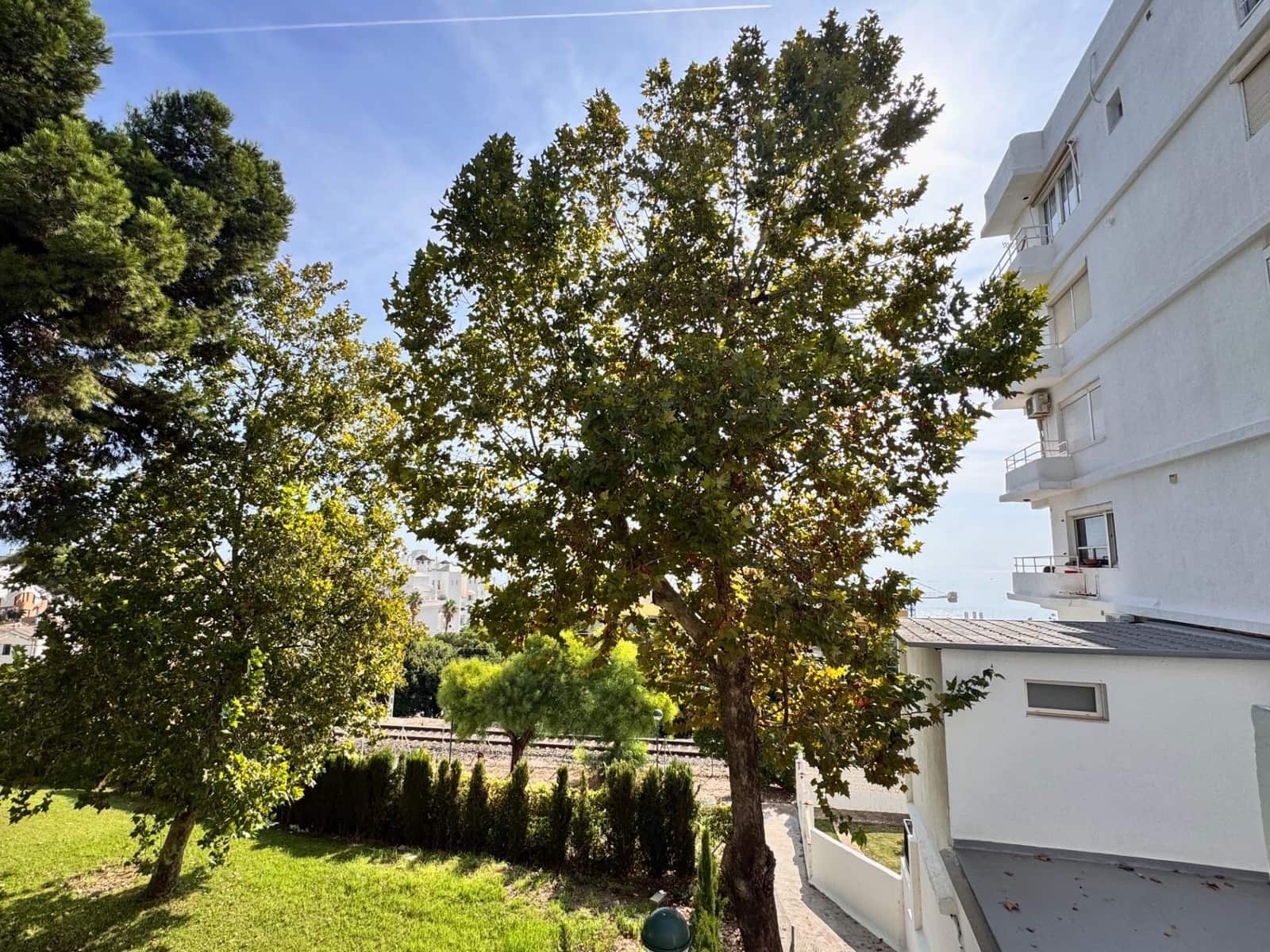 2 bedroom Beach Apartment for sale in Torremolinos with pool - € 274,000 (Ref: 9356757)