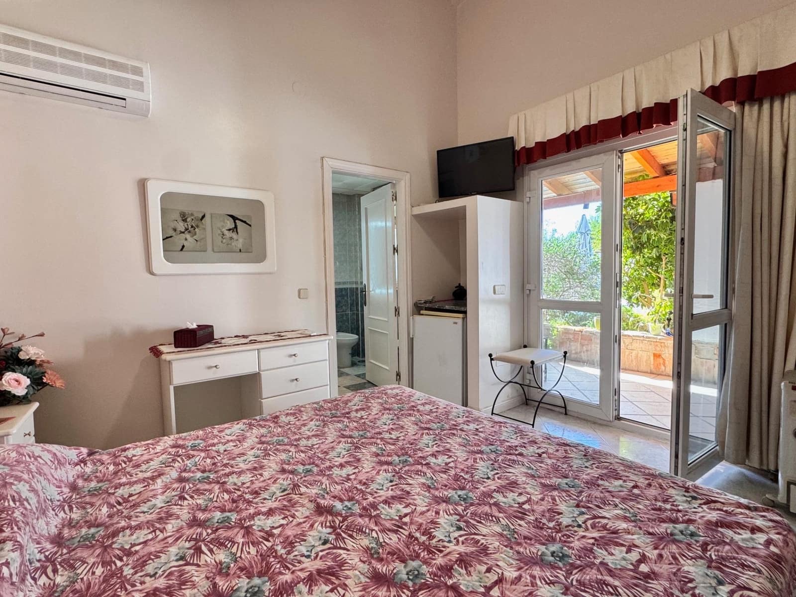 5 sypialnia Finka/Dom wiejski na sprzedaż w Cartama z basenem - 499 000 € (Ref: 9382873)