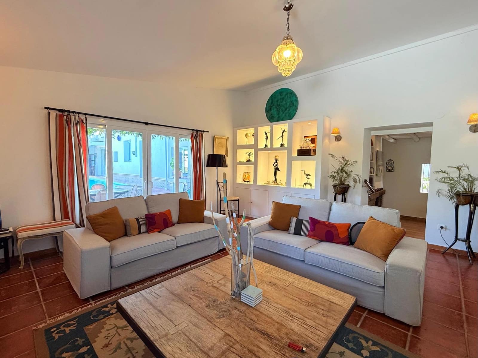 5 soveværelse Finca/Landehus til salg i Coin med swimmingpool - € 695.000 (Ref: 9382874)