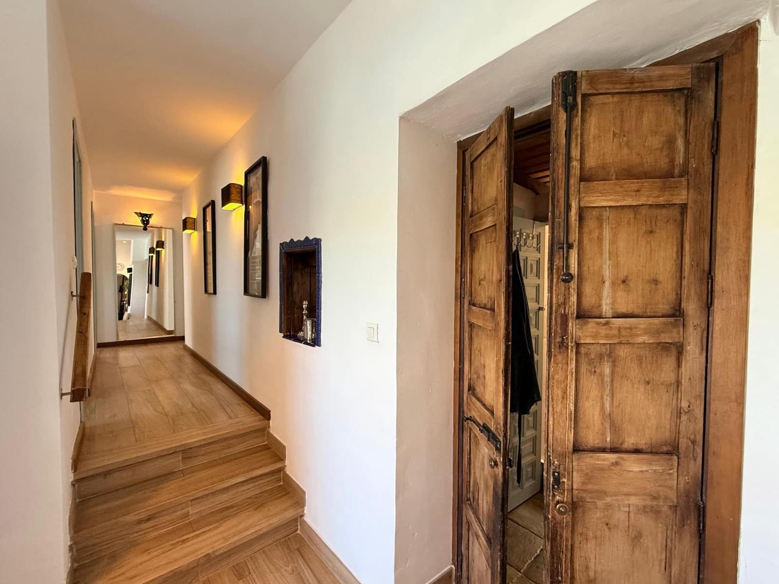 5 soveværelse Finca/Landehus til salg i Coin med swimmingpool - € 695.000 (Ref: 9382874)