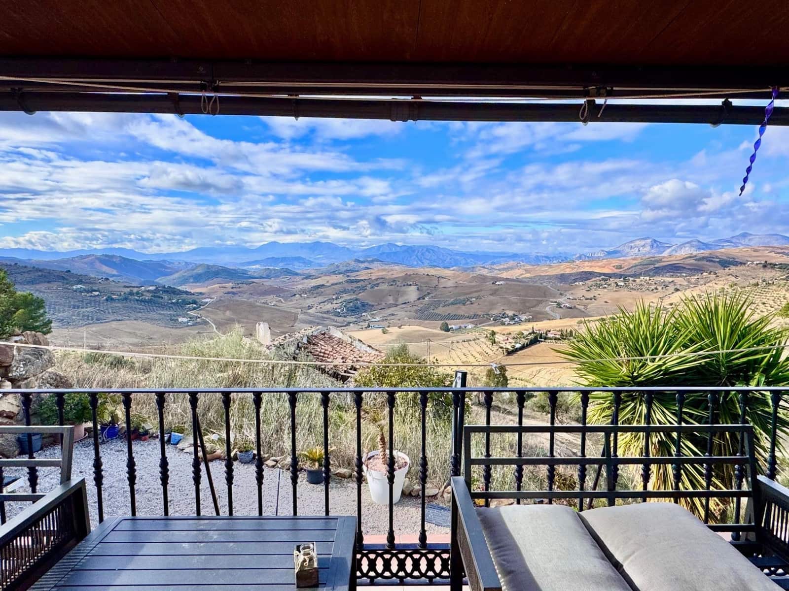 6 soveværelse Finca/Landehus til salg i Villanueva de la Concepcion - € 229.000 (Ref: 9452151)